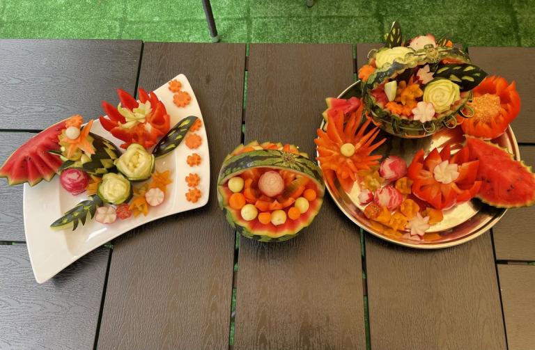 Carving - rzeźby w owocach i warzywach - warsztaty w MCK w Sanoku