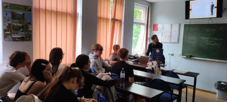 Co wpływa na zmiany na rynku pracy?– warsztaty w Liceum Abor we Wrocławiu