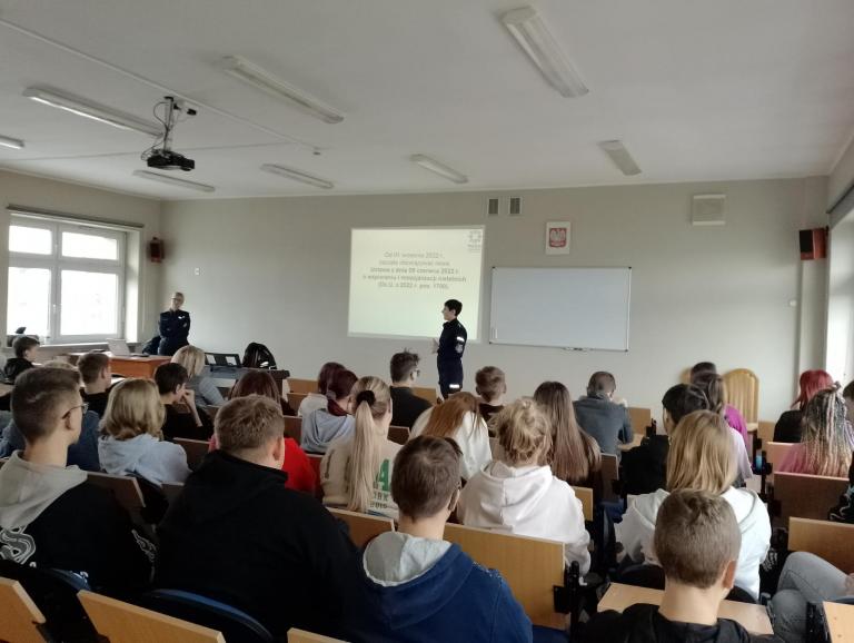 Odpowiedzialność karna nieletnich – prelekcja dla uczestników kaliskiego Hufca Pracy