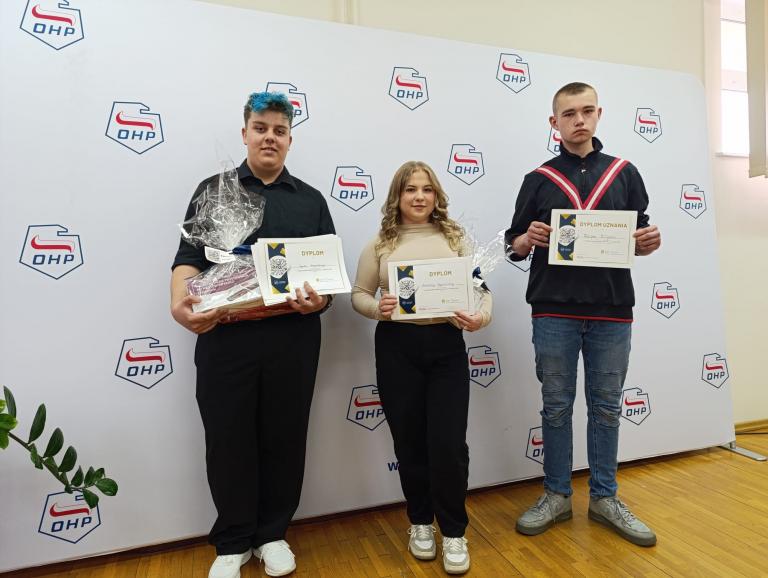 Jubileuszowa edycja konkursu „Sprawny w zawodzie” – młodzież z łódzkich jednostek na podium! 