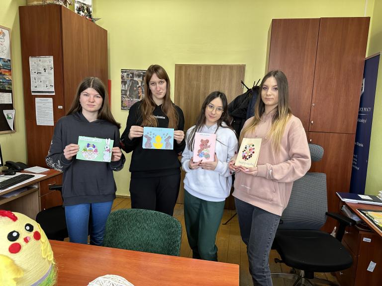 Tradycyjne kartki wielkanocne w Hufcu Pracy we Wrześni