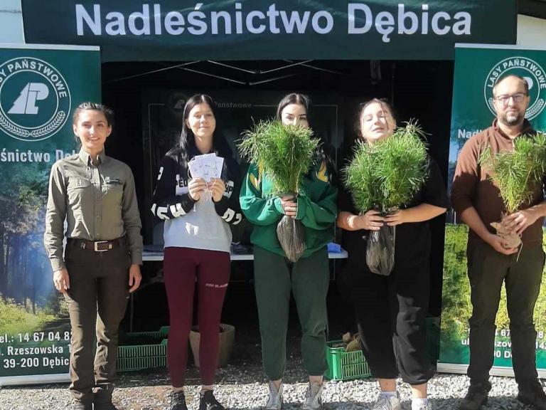 Akcja #sadziMY  w dębickim hufcu
