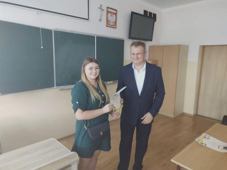 Uroczyste zakończenie roku szkolnego w 9-8 HP w Sanoku