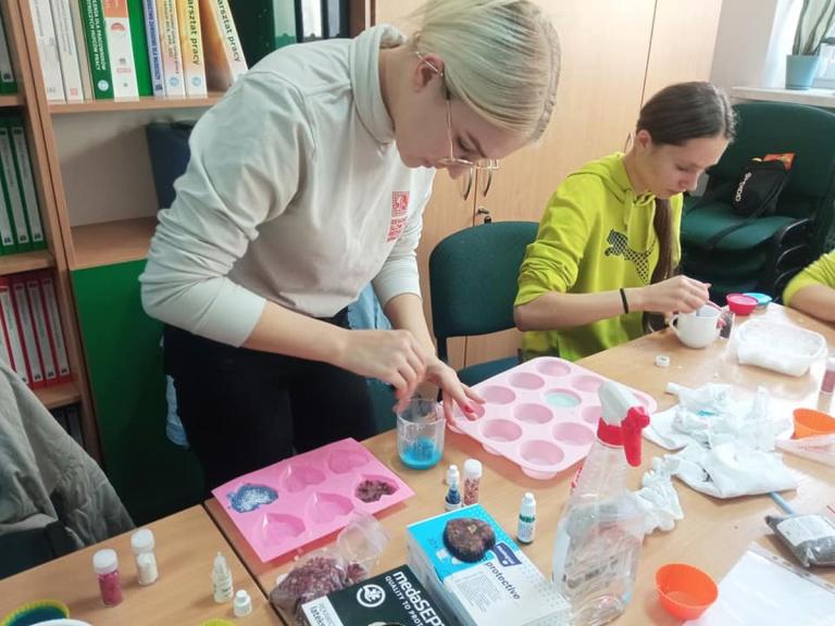 W dębickim Hufcu pachnie kwiatowymi mydełkami