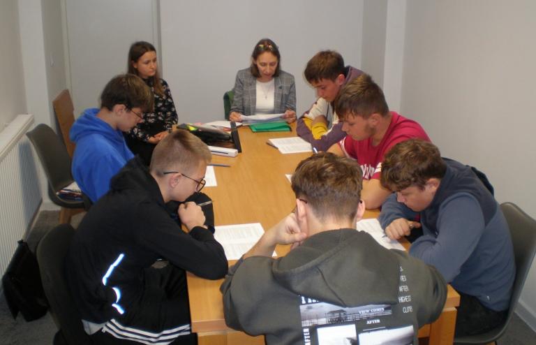 Skuteczna komunikacja interpersonalna kluczem do sukcesu zawodowego
