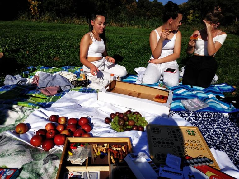 Jesienny  piknik w Parku w pszczyńskim Parku zamkowym