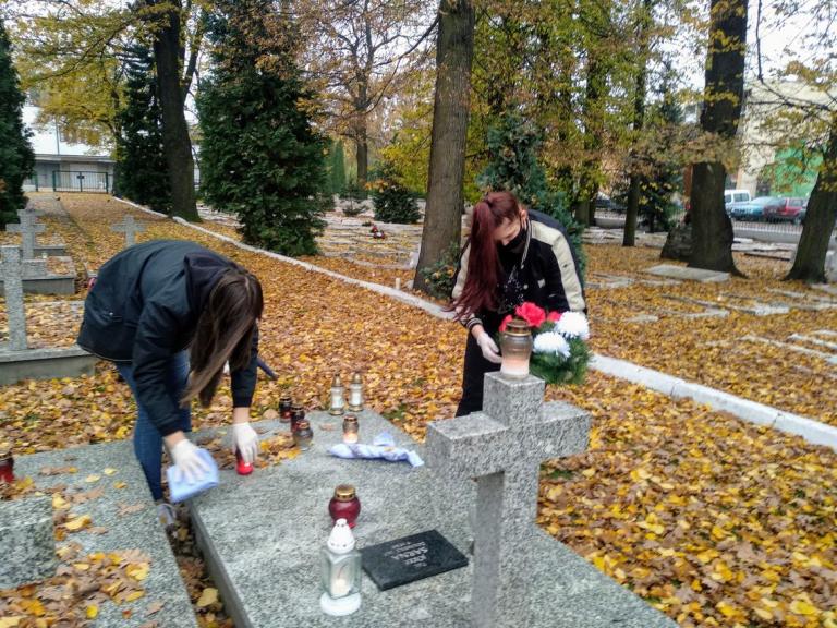 „Ocalić od zapomnienia” – podkarpacka młodzież pamięta