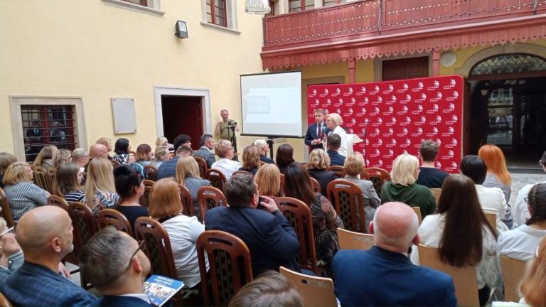Centrum z Jeleniej Górze na konferencji regionalnej „innowacje w szkolnictwie branżowym”