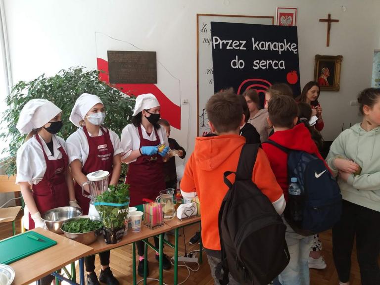 „Przez kanapkę do serca - uczniowski MasterChef”