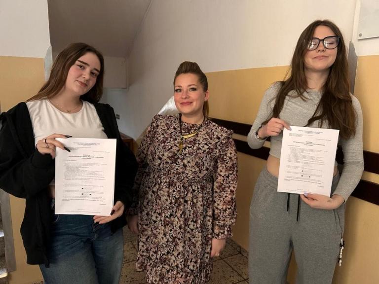 Egzaminy próbne w Hufcu Pracy w Legnicy