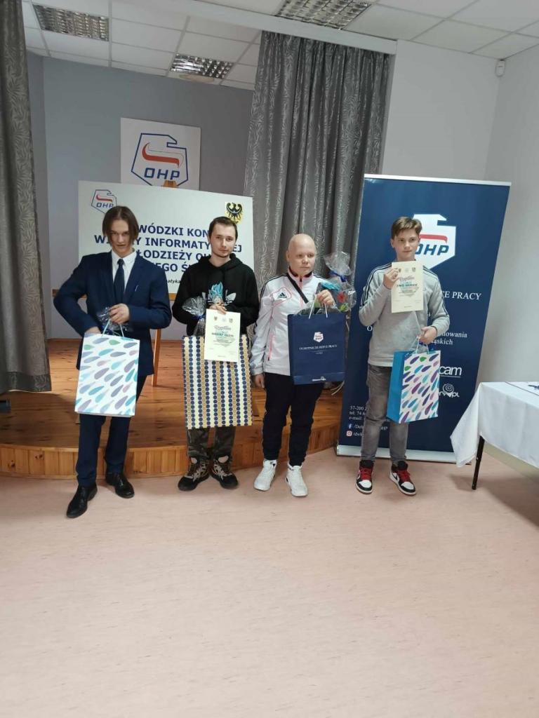 Uczestnik przemkowskiego Hufca na konkursie informatycznym