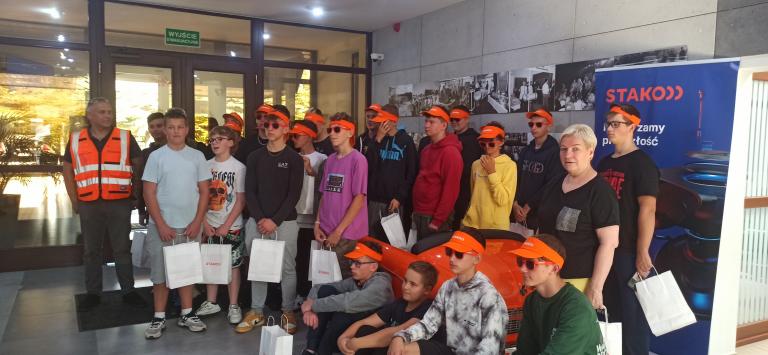 Dobry początek - o adaptacji klas I w szkole i w 11-23 Hufcu Pracy