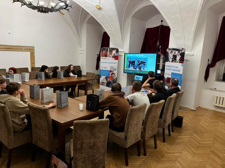Inicjatywa  prozdrowotna „Dziki rajd-uzależnia mnie tylko sport”