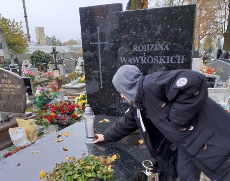 Młodzież pamiętała o tych, którzy odeszli 