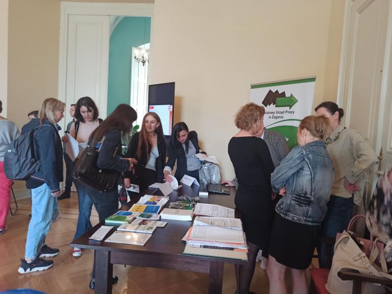 Targi Pracy w Żagańskim Pałacu Kultury - MCK Wiechlice