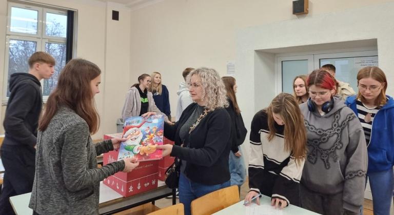 Słodkie upominki dla uczestników Hufca Pracy w Gorlicach