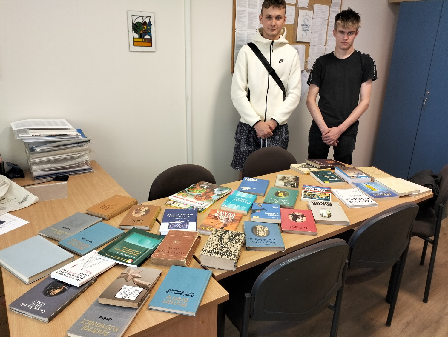 Młodzież z Hufca Pracy z Wrocławia w inicjatywie „Siła jest w nas-pobaw się ze mną i poczytaj mi”