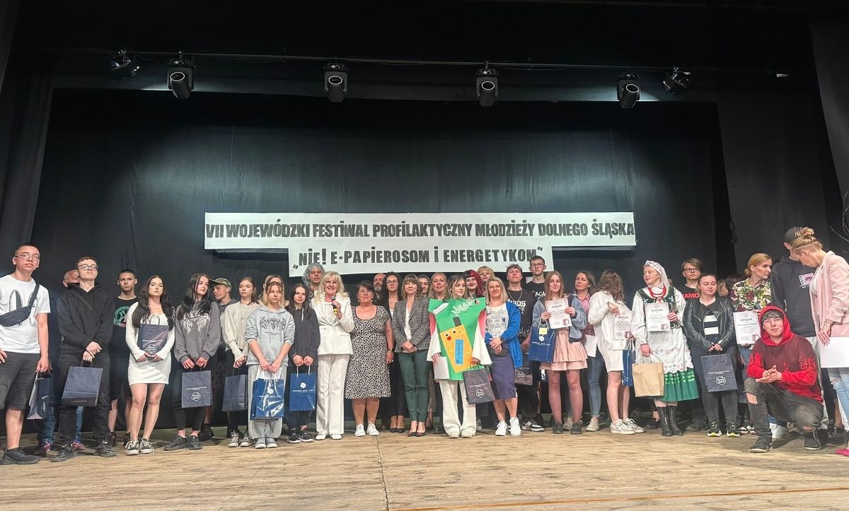 VII Wojewódzki Festiwal Profilaktyczny Młodzieży OHP w Ząbkowicach Śląskich