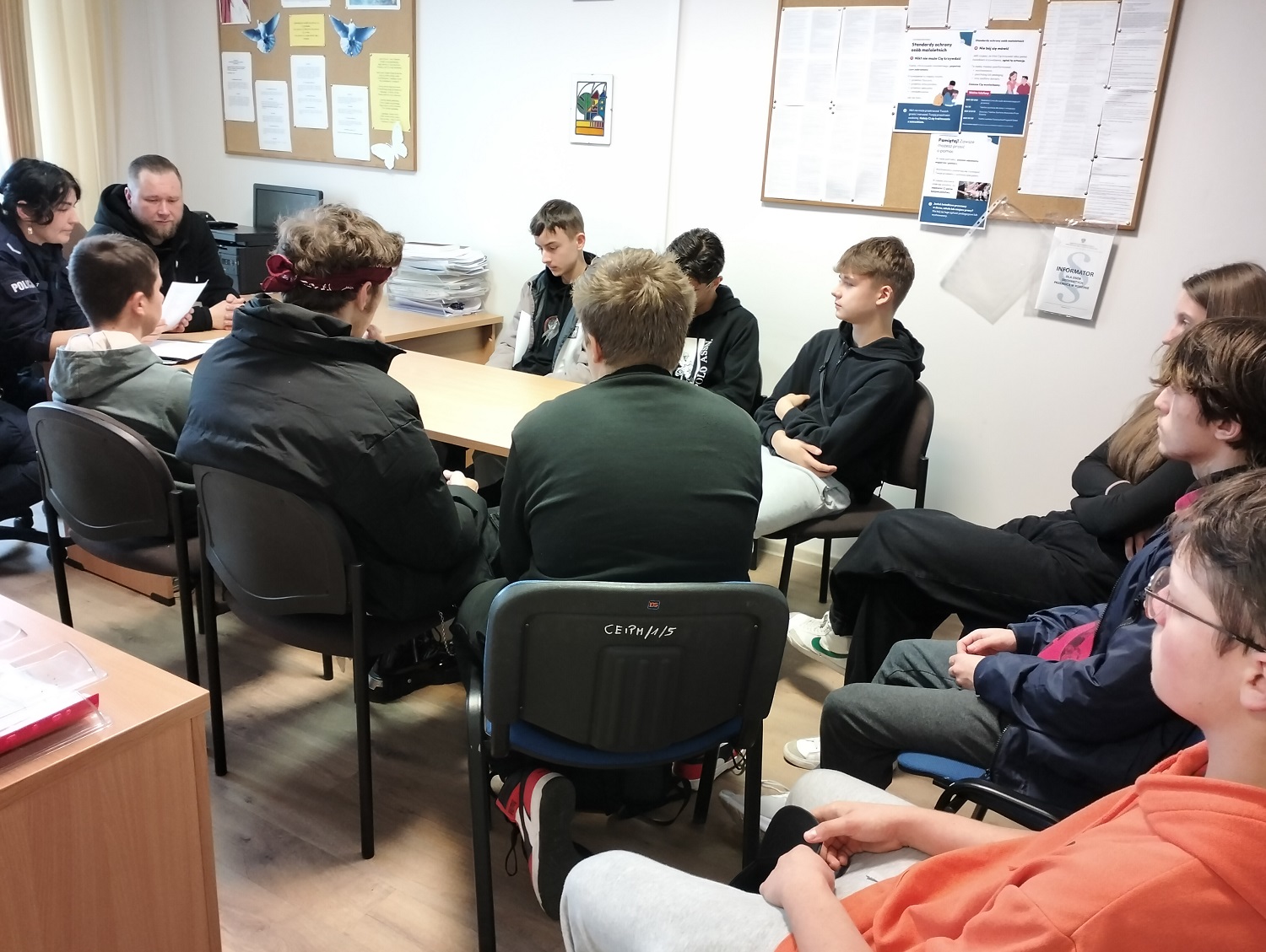 Spotkania z przedstawicielami Policji we Wrocławskim Hufcu Pracy.