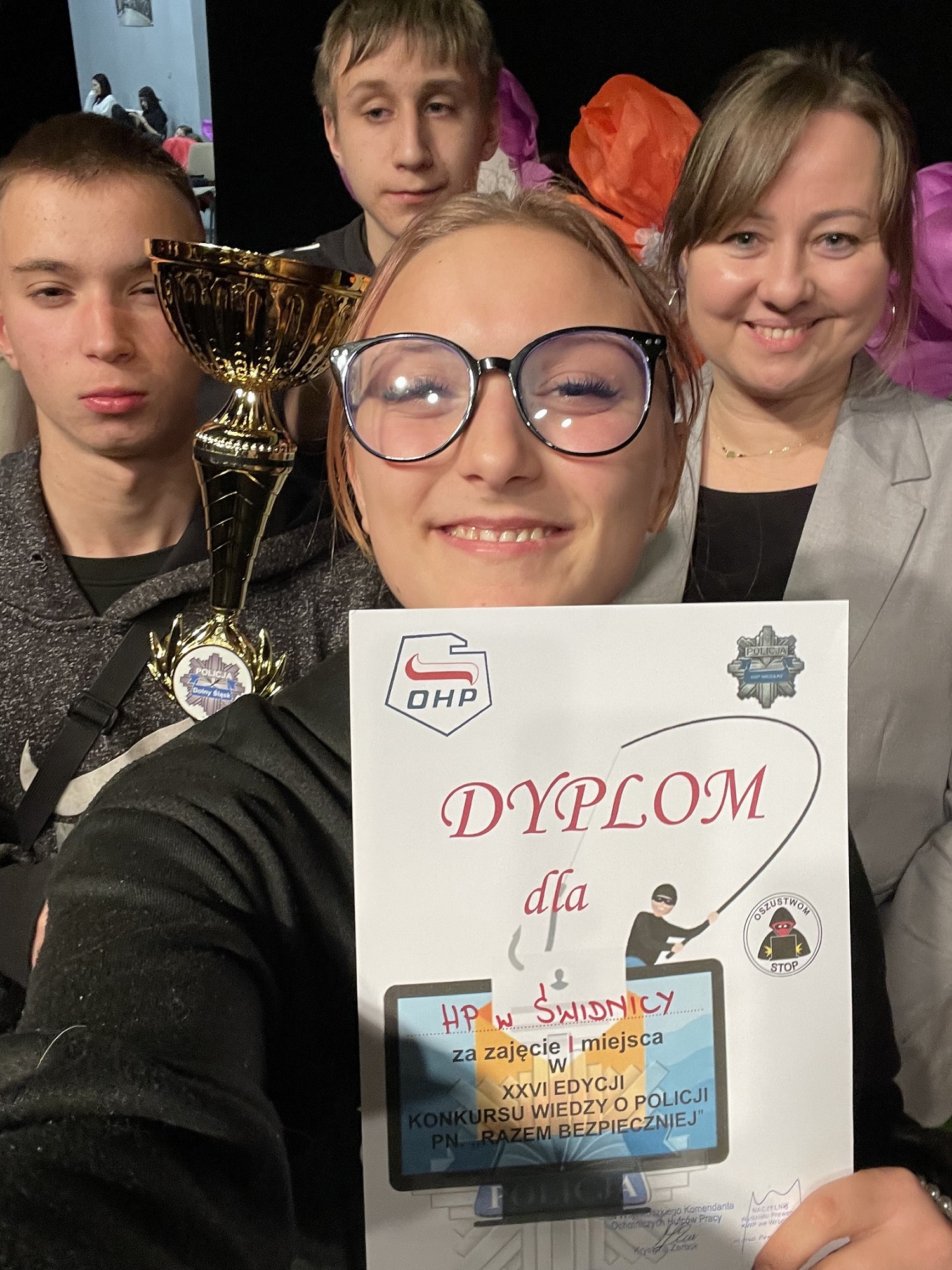 Sukces Świdnicy podczas Konkursu Wiedzy o Policji „Razem Bezpieczniej”