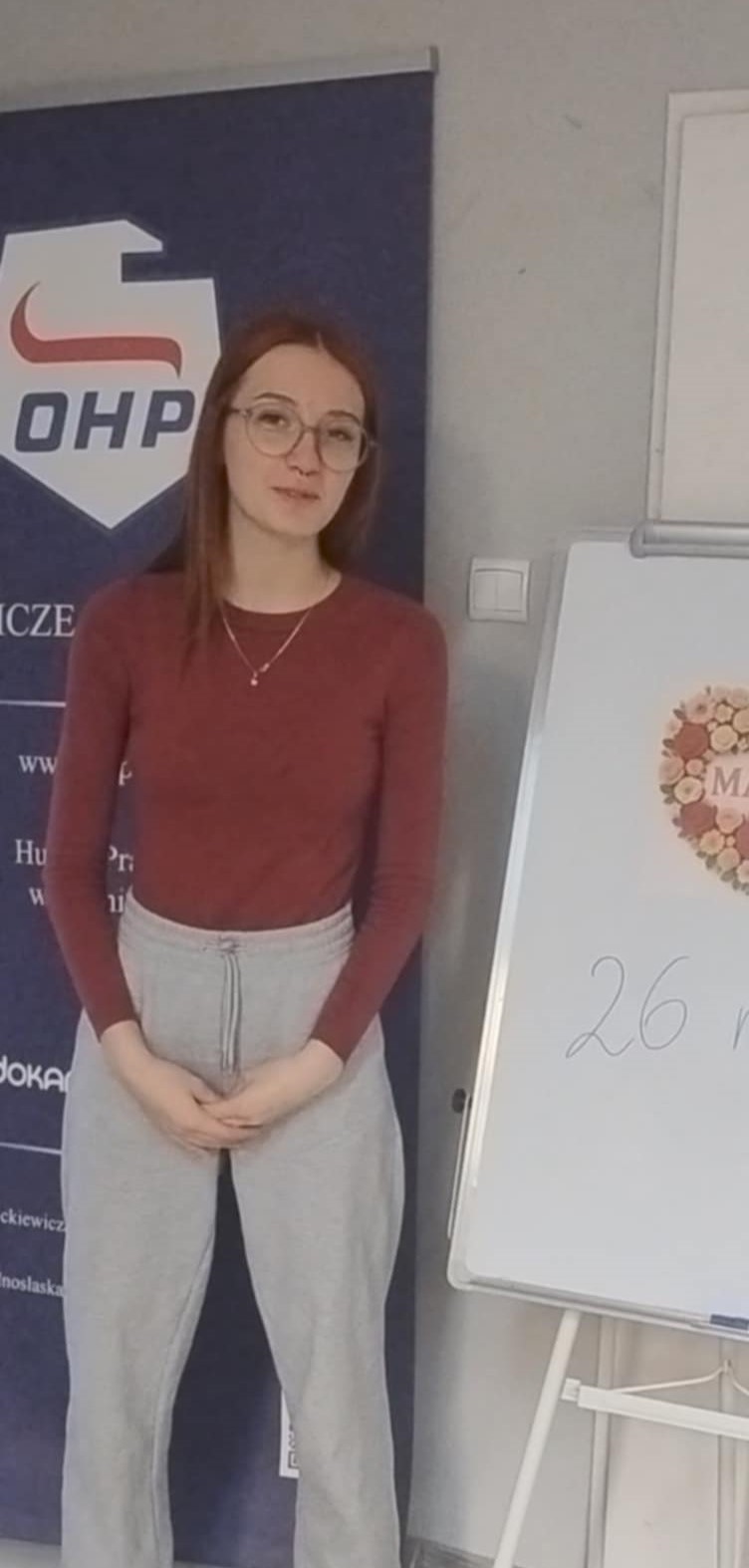 Z serca dla Mam – młodzież w Legnicy nagrywa film z życzeniami