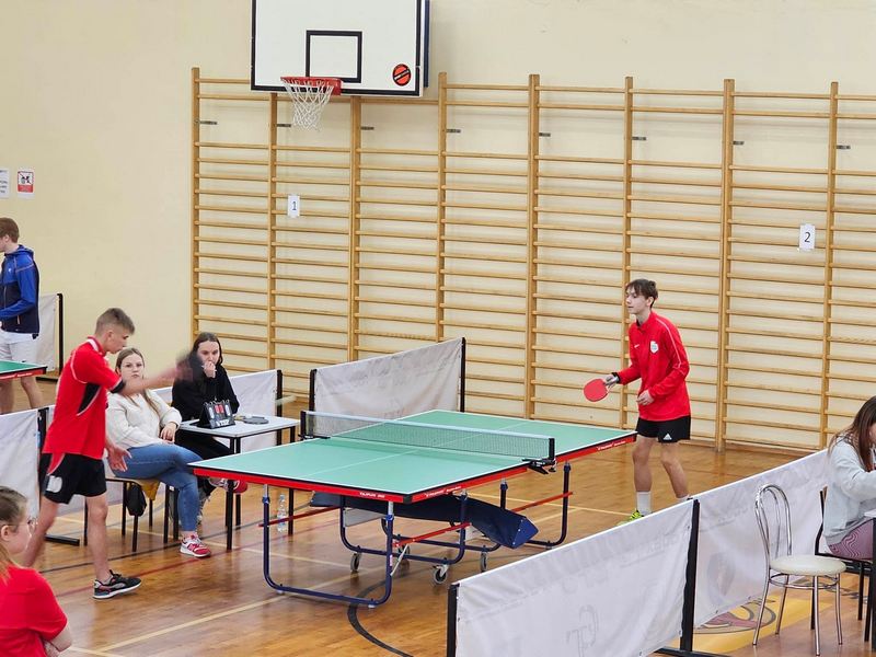 stołowy 4