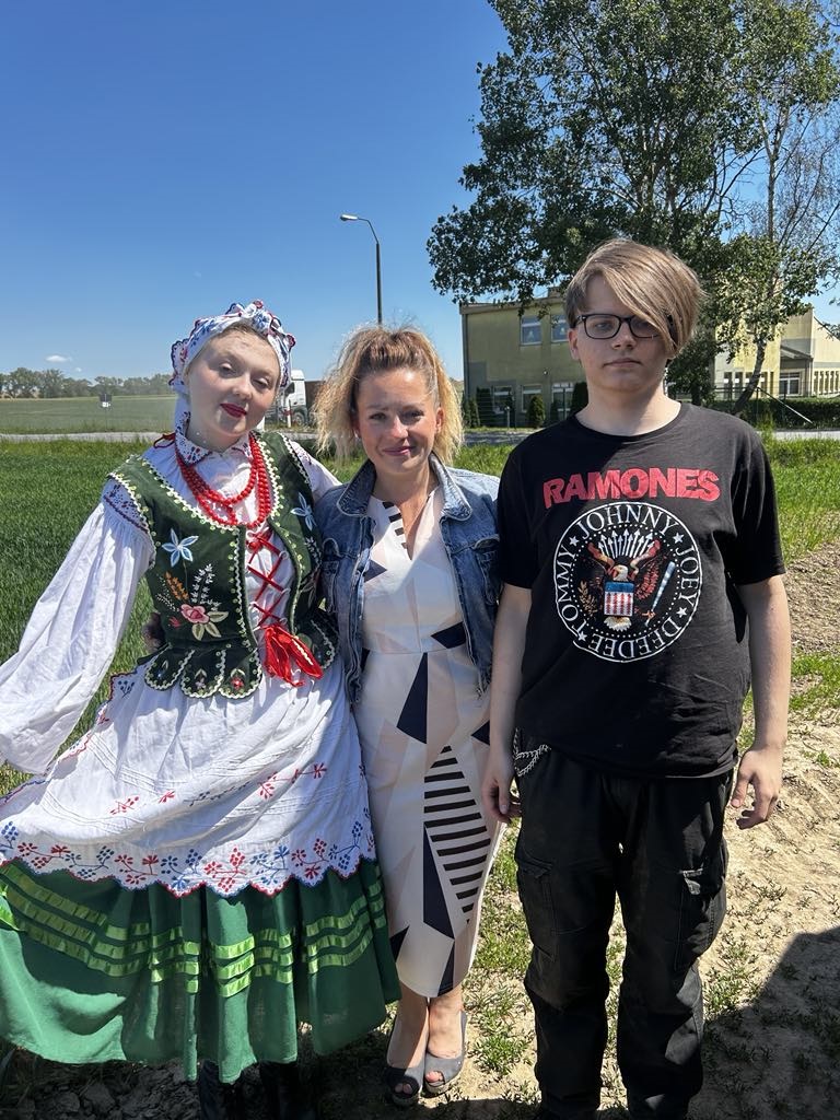 240516 l1 Uczestnicy Festiwalu Profilaktycznego wraz z wychowawcą