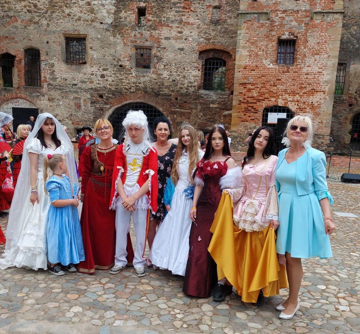 240520 zs2. Pani Komendant z młodzieżą