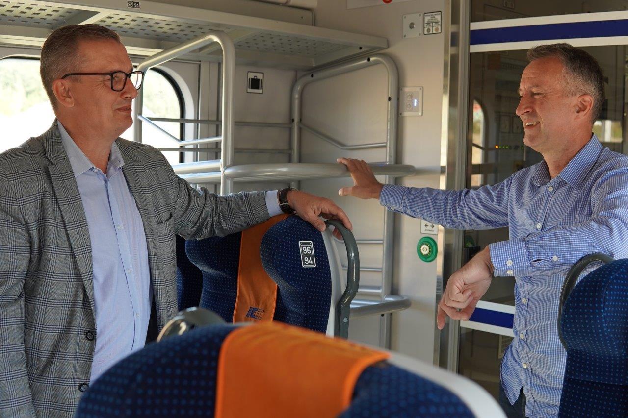 WAMA 1 SPECJALIŚCI RYNKU PRACY OHP W PKP INTERCITY