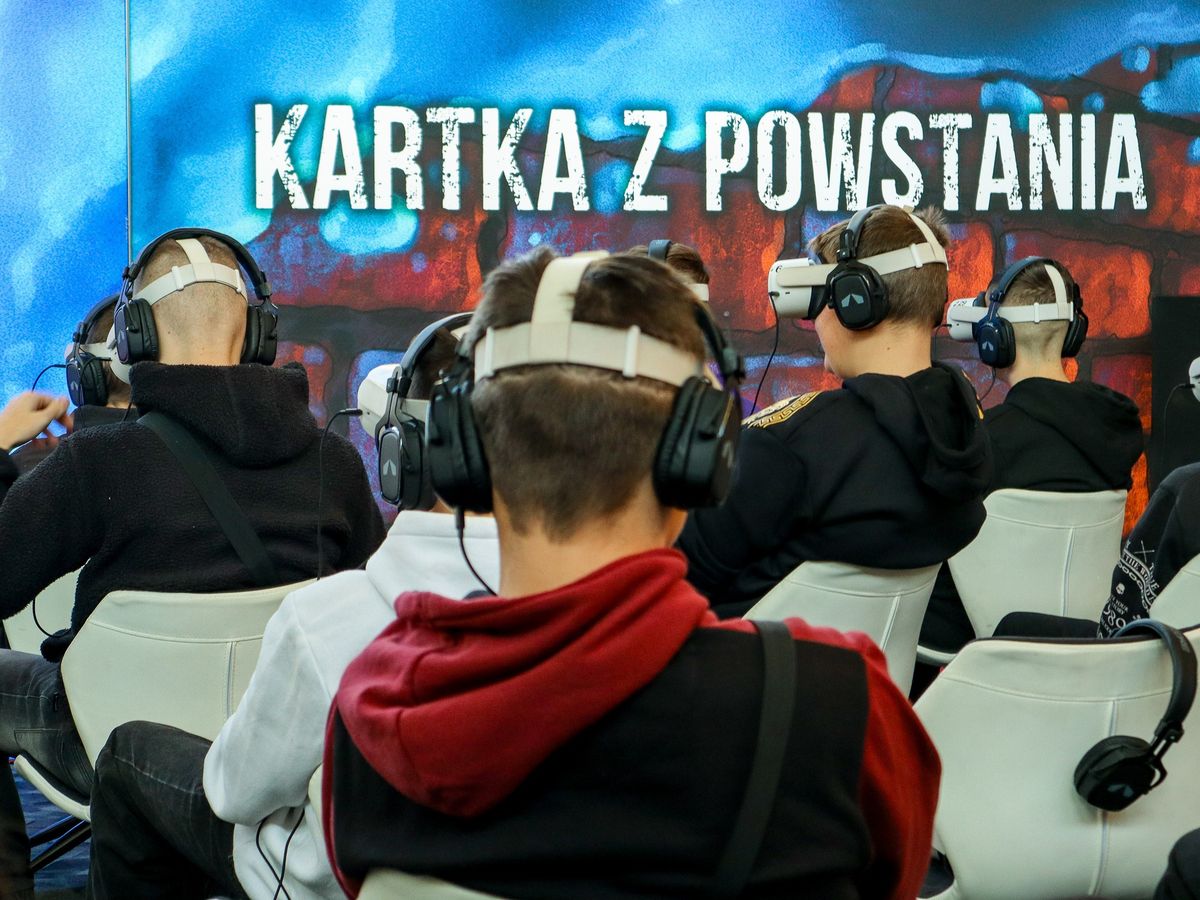 NIETYPOWA LEKCJA HISTORII W OSIW IWONICZ 6