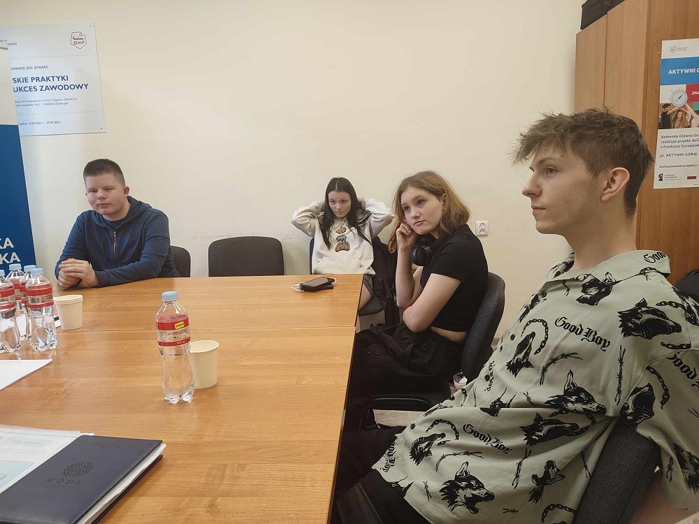 Fot.2 Uczestnicy w trakcie warsztatów 