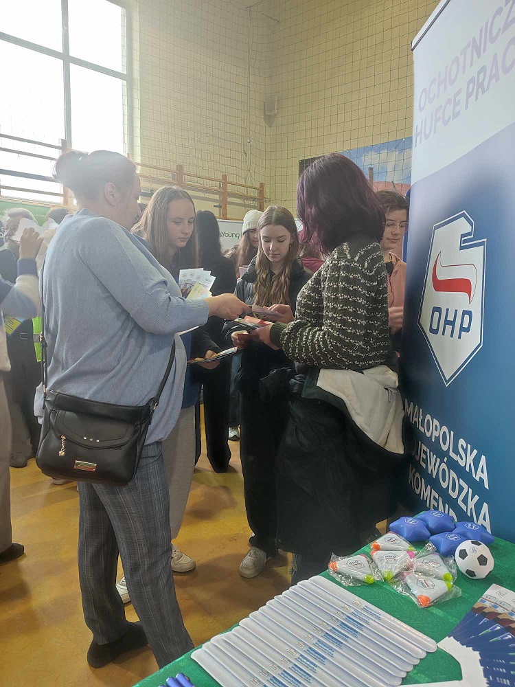 Fot. 2 Promocja hufca podczas Gminnego Przeglądu Szkół Ponadpodstawowych