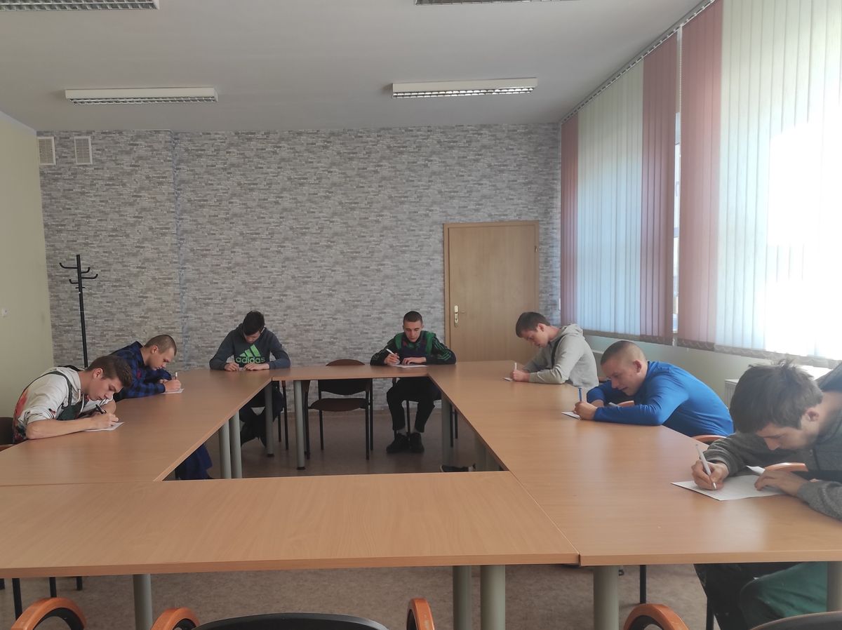 Zdj.1.KONKURS O ZNAJOMOŚCI ZASAD PIŁKI NOŻNEJ W OSIW W IWONICZU