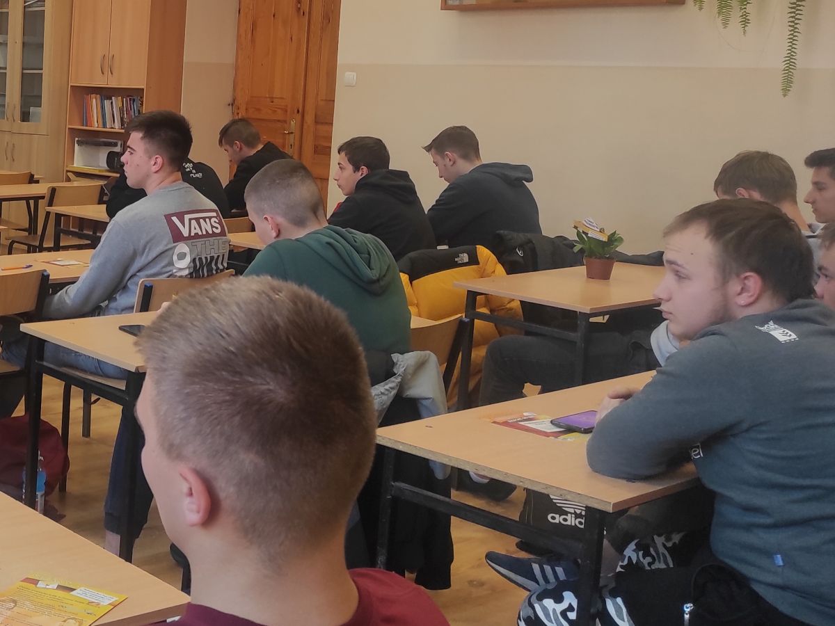 SPOTKANIE Z POŚREDNIKIEM PRACY W 9 10 HUFCU PRACY 1