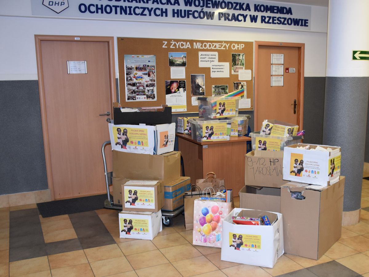 1. Młodzież OHP dzieciom z AFryki