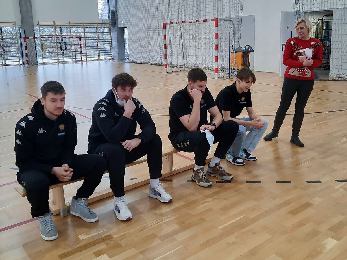 SOKÓŁ U UCZESTNIKÓW 9 1 HP RZESZÓW Fot.2