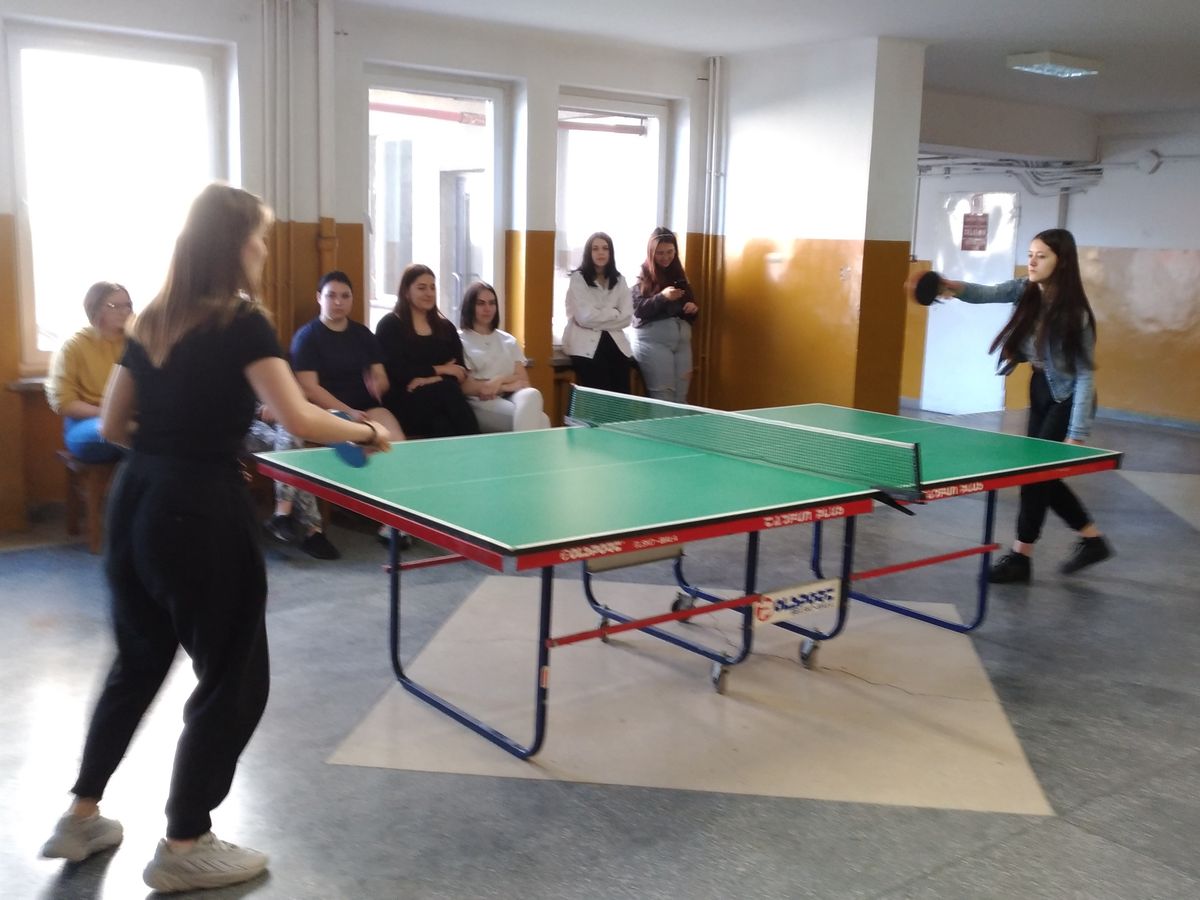 Fot.2. TURNIEJ TENISA STOŁOWEGO W JAROSŁAWSKIM HUFCU PRACY