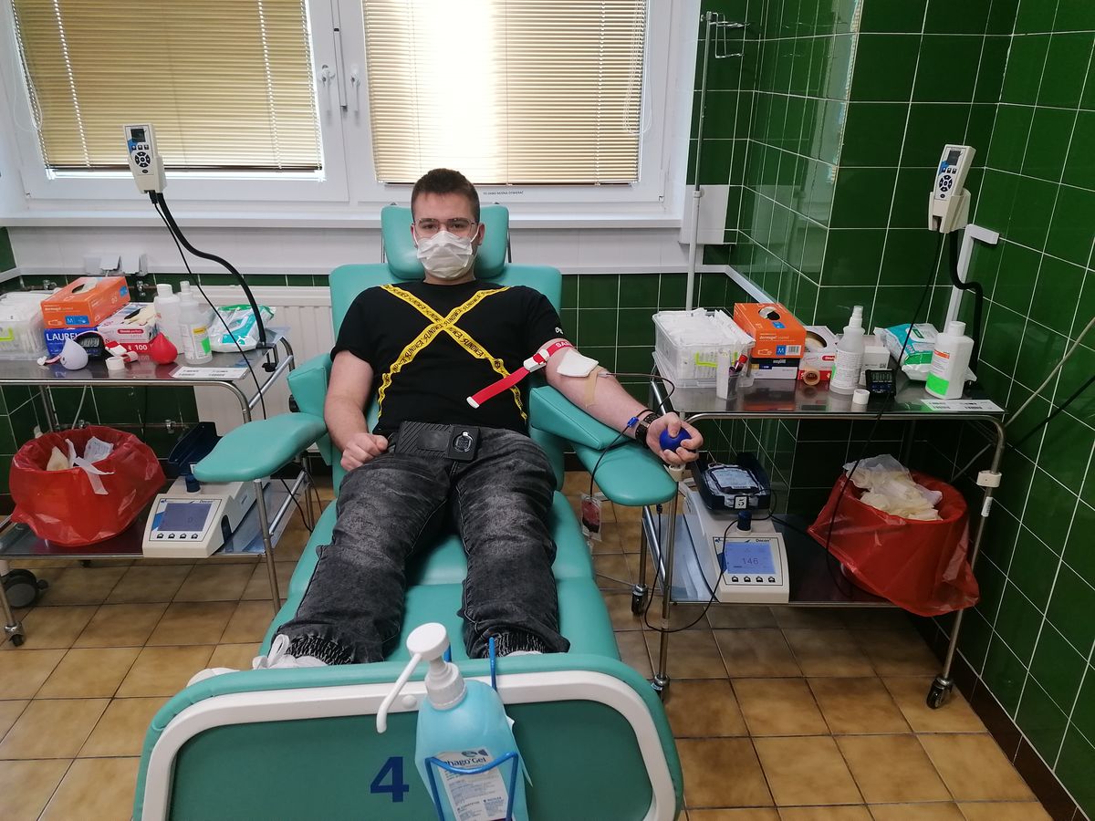 Fot. 3 DAR KRWI DAREM ŻYCIA W 9 9 HP DK KROSNO