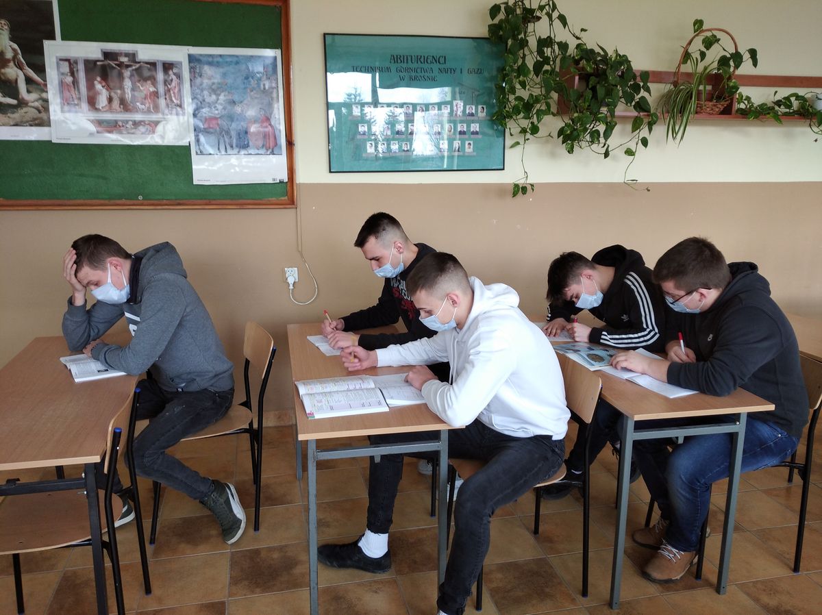 FERIE ZIMOWE W 9 9 HUFIEC PRACY KROSNO 1