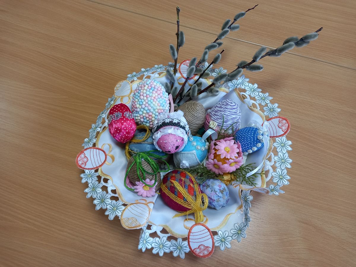 2. ZDOBIMY PISANKI W DĘBICY