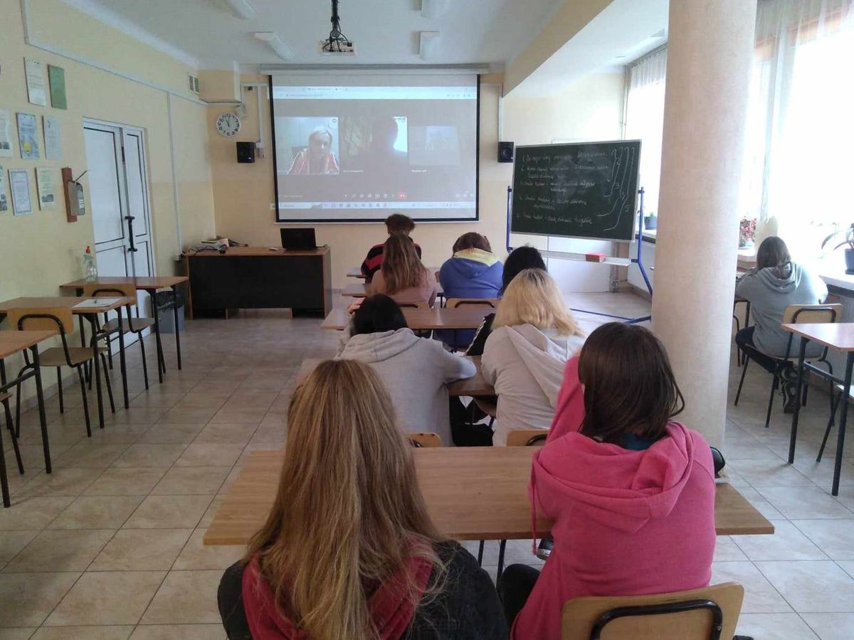 MOJE KOMPETENCJE ZAWODOWE WEBINAR W MŁODZIEŻOWYM CENTRUM KARIERY W STALOWEJ WOLI 1