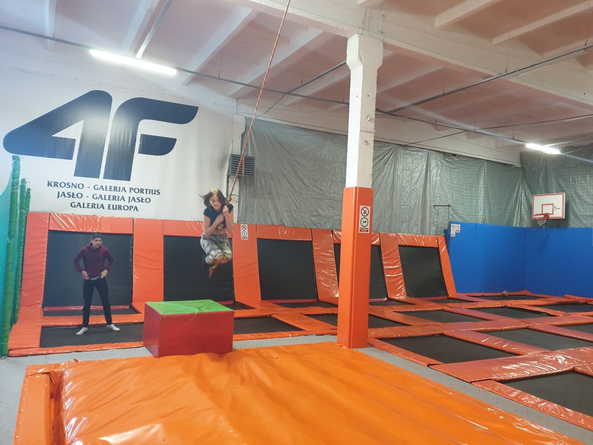 INTEGRACYJNE WYJŚCIE MŁODZIEŻY OSIW DO PARKU TRAMPOLIN 5