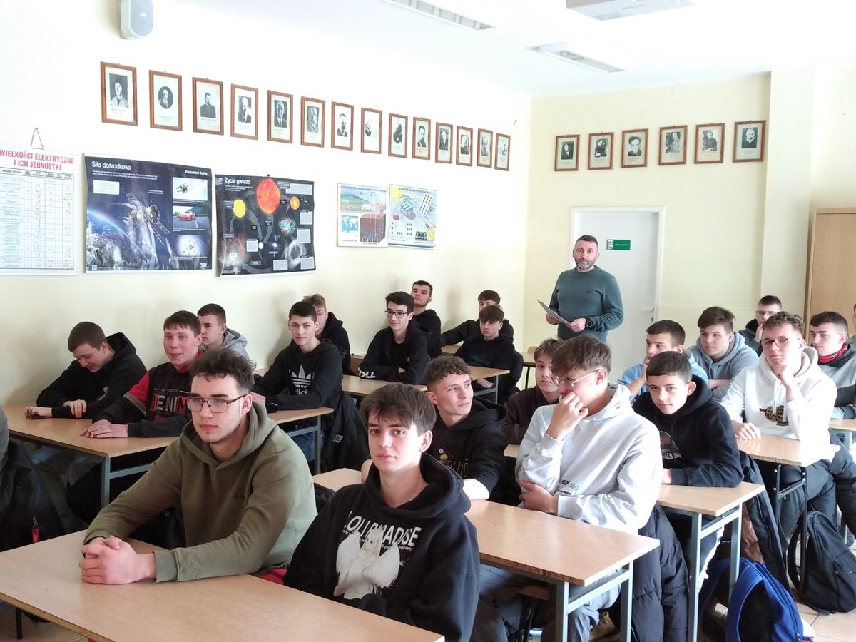 O BEZPIECZEŃSTWIE MŁODZIEŻY PODCZAS FERII ZIMOWYCH 2
