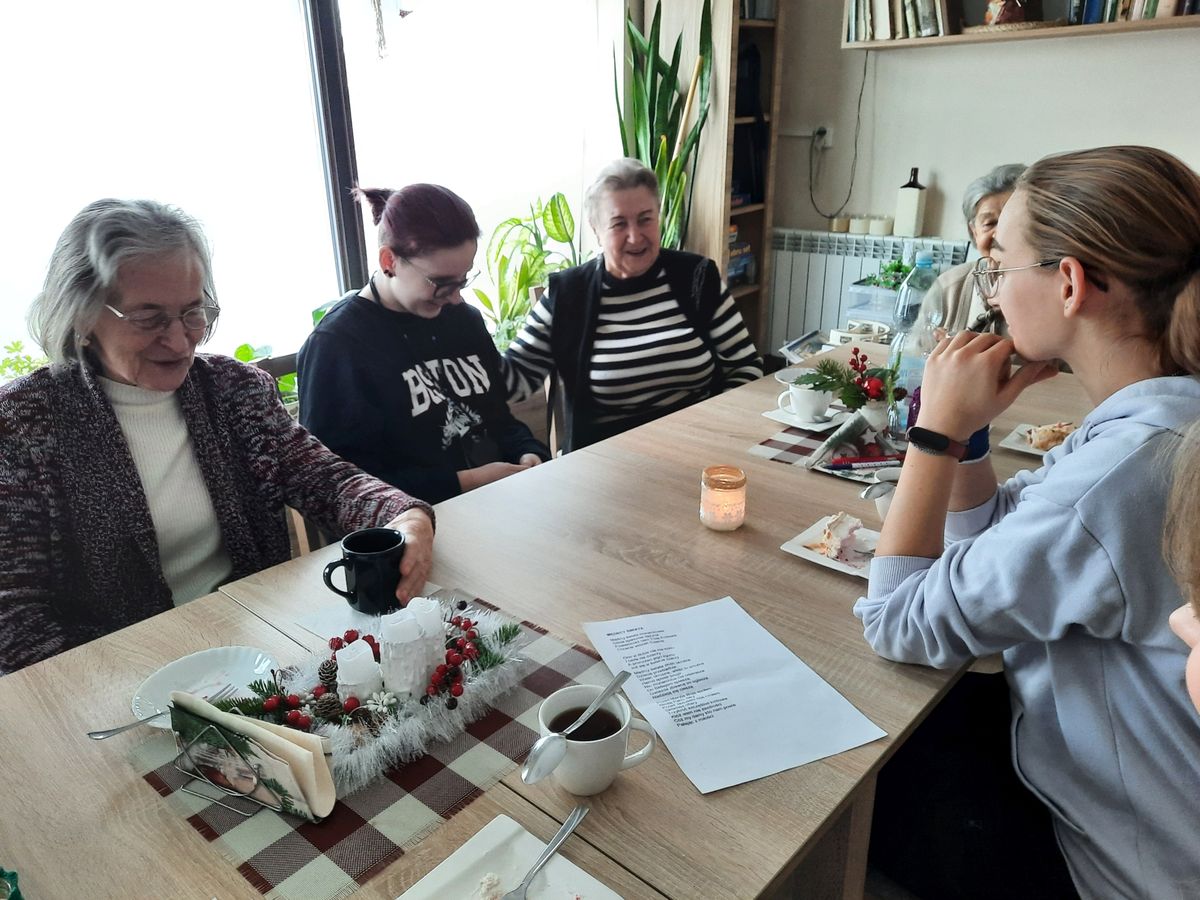 Z życzeniami u seniorów 7