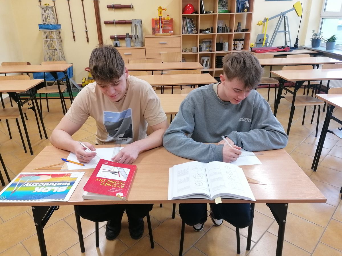KONSULTACJE EDUKACYJNE W 9 9 HUFIEC PRACY KROSNO 1