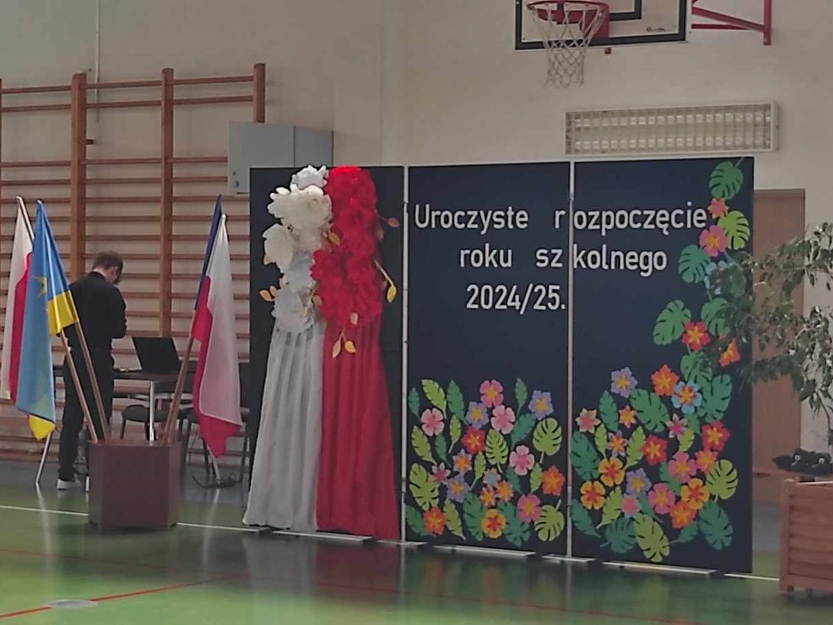 ROK SZKOLNY 2024 25 W 9 15 HP DK W TARNOBRZEGU ROZPOCZĘTY 3