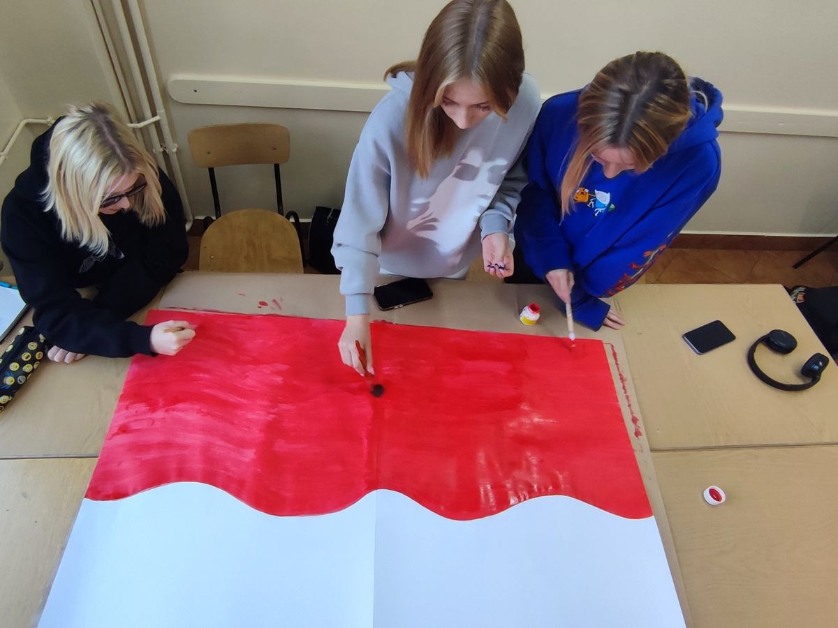 FOT. 2 DUMNI Z POWSTAŃCÓW WIRTUALNA KARTKA DLA BOHATERÓW