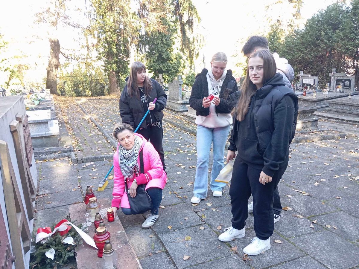 LISTOPADOWE ROZWAŻANIA W PRZEMYSKIM HUFCU 2