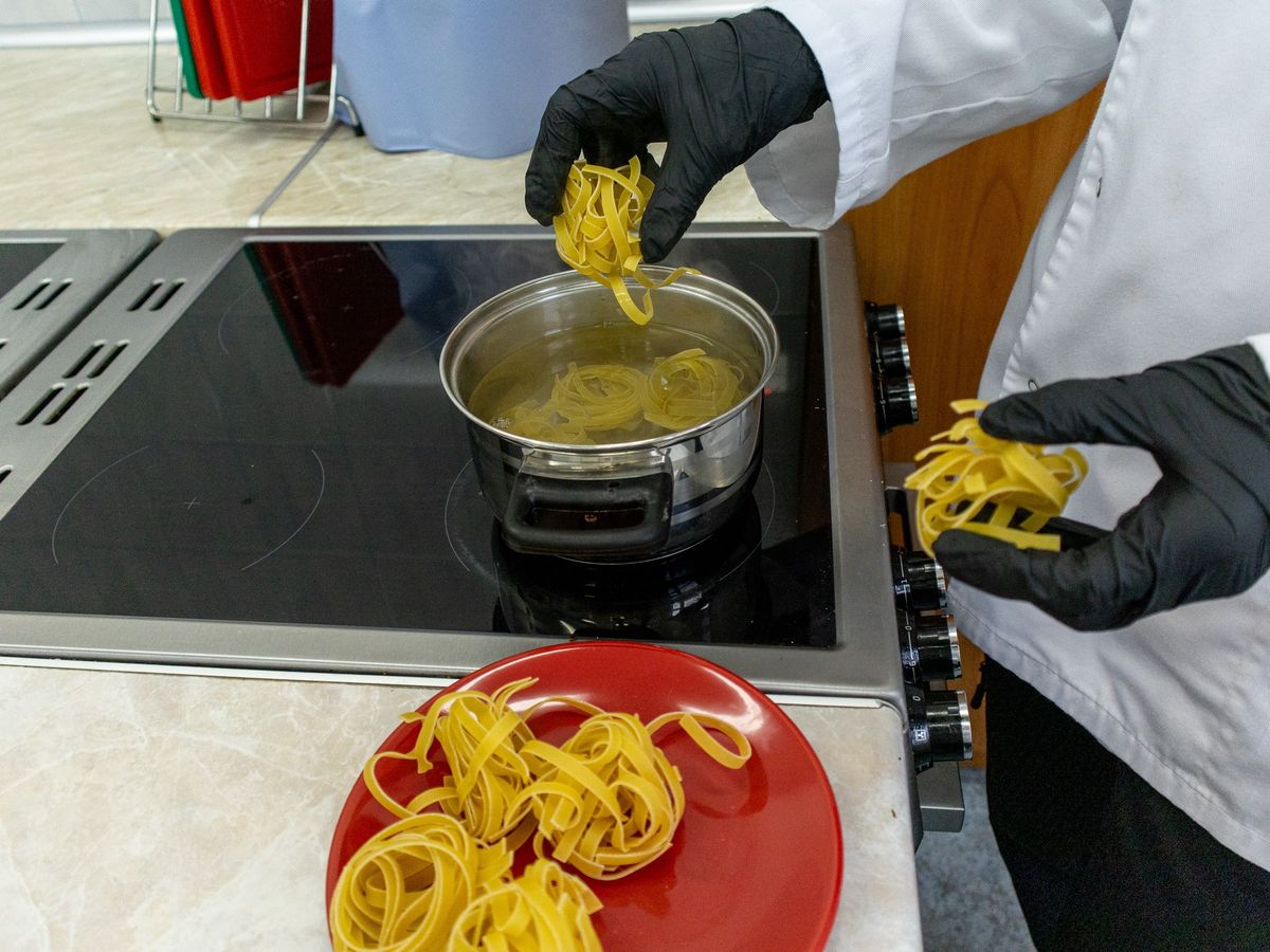 ŚWIATOWY DZIEŃ MAKARONU W OSIW IWONICZ 1