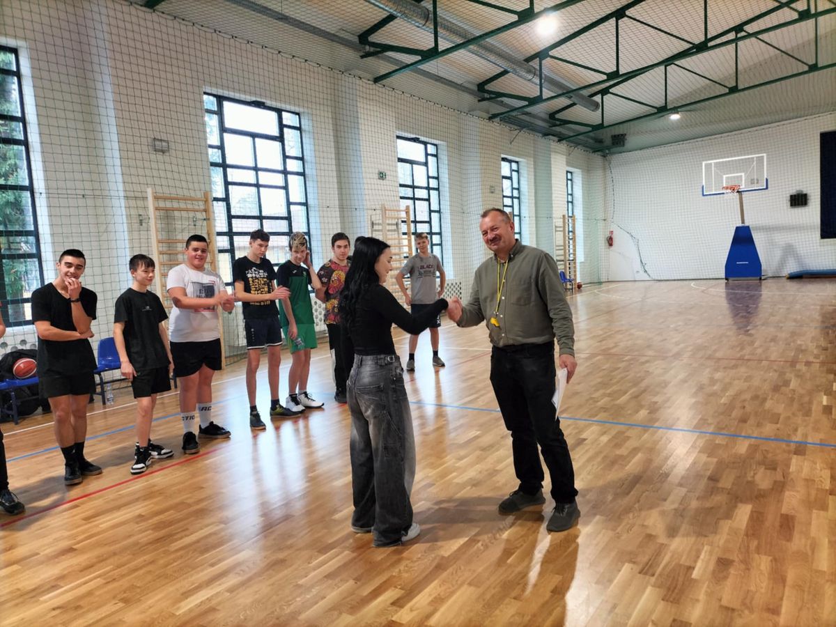 SPORTOWA INTEGRACJA MŁODZIEŻY W DĘBICY 14